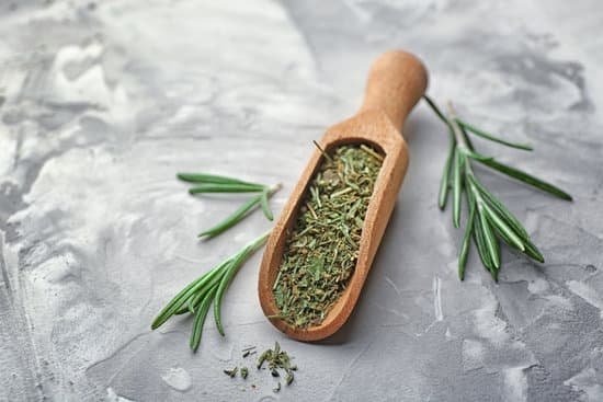 canva wooden scoop with dried rosemary MAD9bWM155k