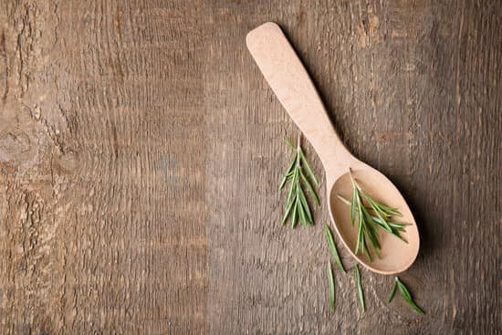 canva wooden spoon with rosemary MAD9bZ584iM