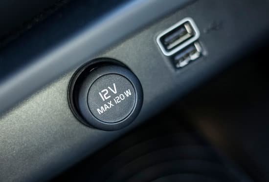 canva 12 volt socket and usb port inside modern technology car MADYCvrow k