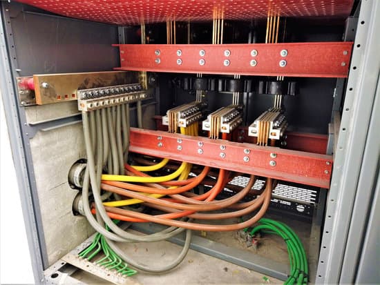 canva 480 volt electrical switchgear buss MAESiFkroUg