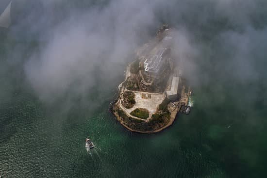 canva aerial view of alcatraz island MADaGDGb4Nk