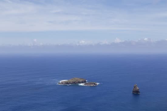 canva birdman islands easter island MADBO jhwcQ
