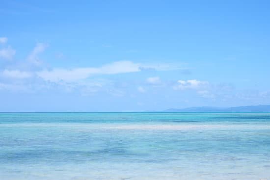 canva blue sky and sea MAEMsoNOMcs