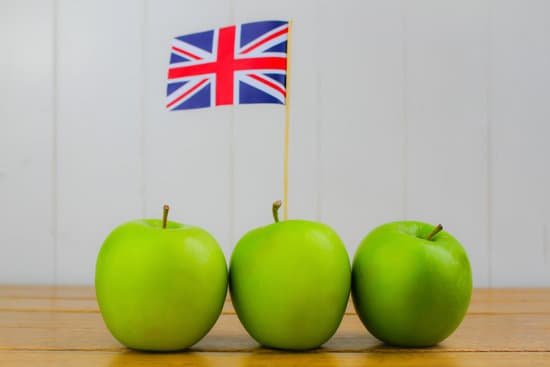 canva british apples MADA3PB7SuE