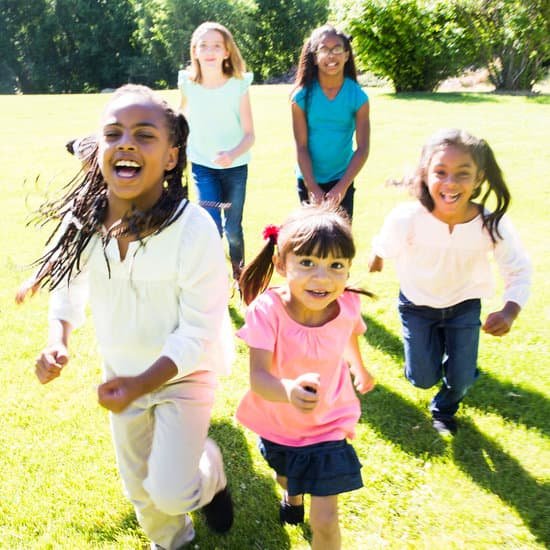 canva children playing MAEJKHBPU k