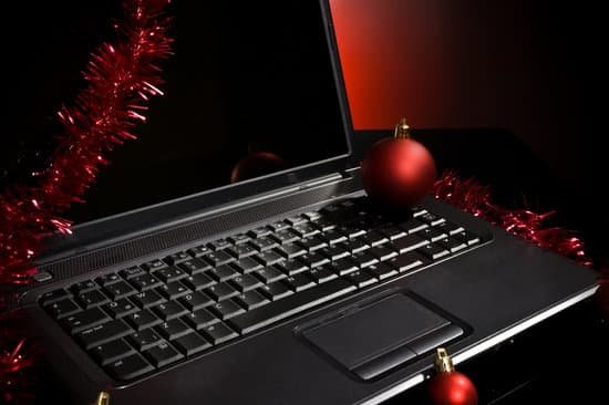 canva christmass laptop MAC XVrihqI