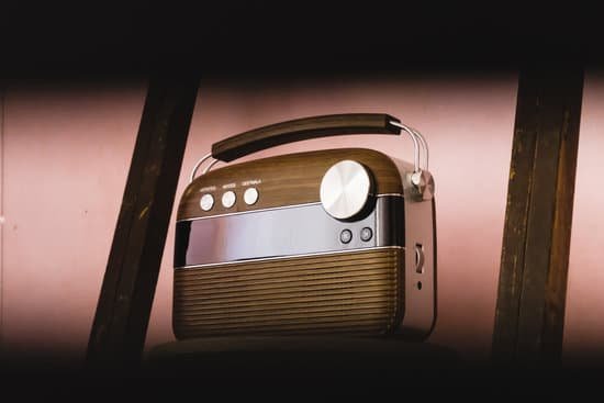 canva classic radio MAD88lM1Fyc