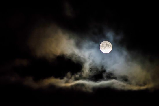 canva clouds under full moon