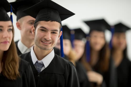 canva college graduation