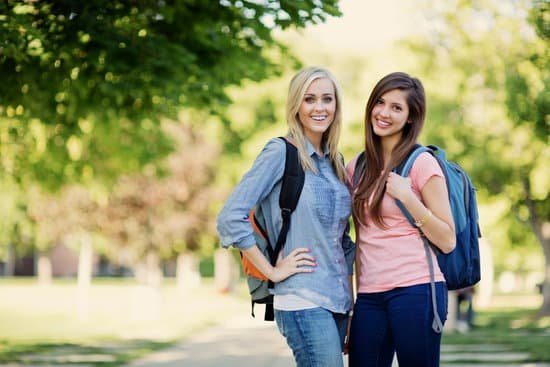 canva college students MAEJFub7QLo
