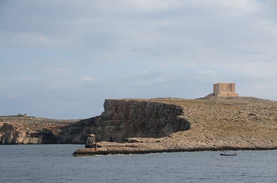 canva comino island maltese islands. MAEEVhNTk58