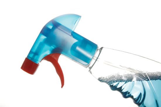 canva detersivo spray