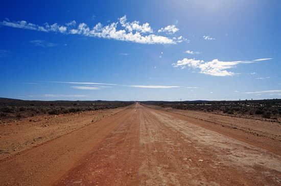 canva dirt road near whitecliffs