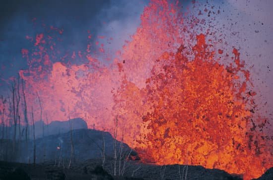 canva erupting lava MAC8U51p34o