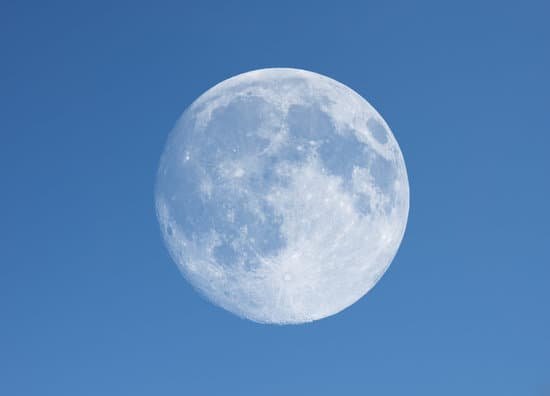 canva full moon MACSFqUuVU4