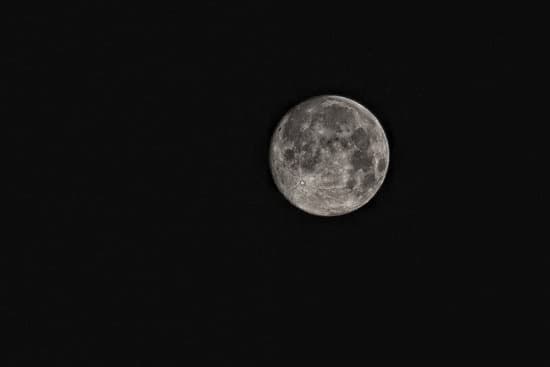 canva full moon at night MADQ5hpXm4E