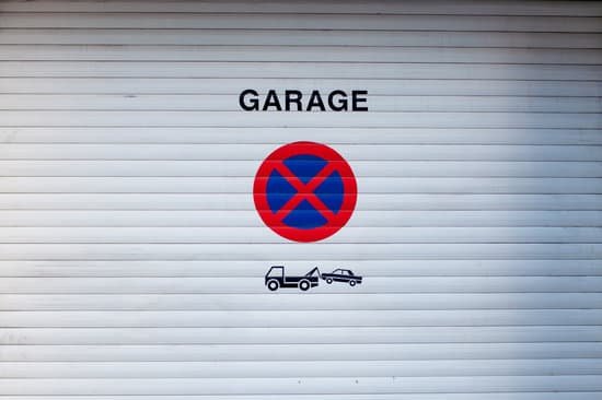 canva garage MAC 4Ip