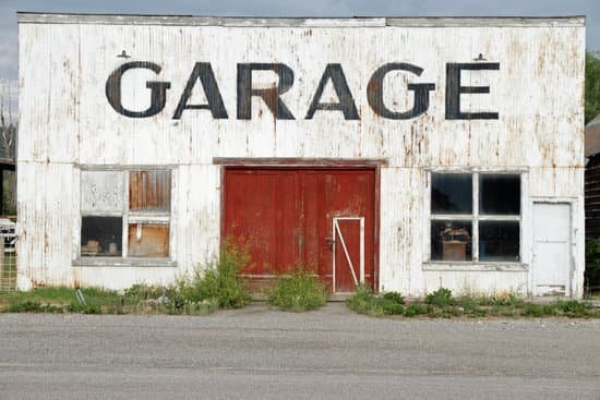 canva garage MAEEvbZSiP0