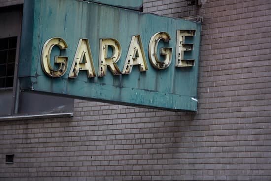 canva garage sign MAC8L1iSnK0