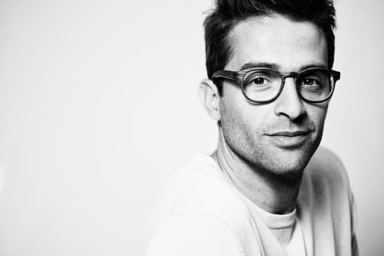 canva glasses guy
