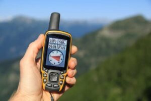 difference between cellular and gps