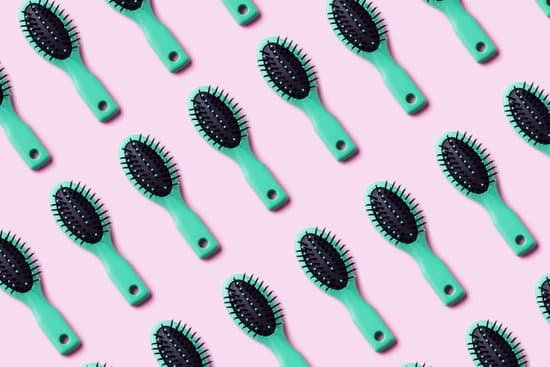 canva green hair brushes MADbGpeT0Rc