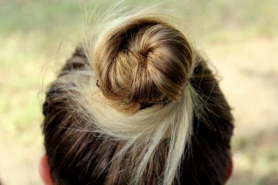 canva hair in a bun MADQ5TtB6VU