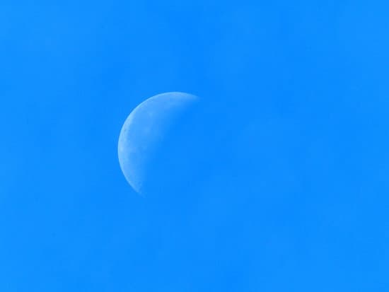 canva half moon during daytime MADQ41NHH9c