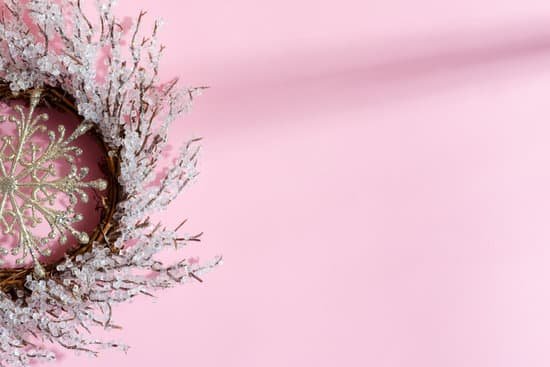 canva handmade christmas wreath in the shape of snowflake. MAEKsQsFjn8