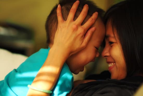 canva happy mother and a son MADQ5LK2l4g