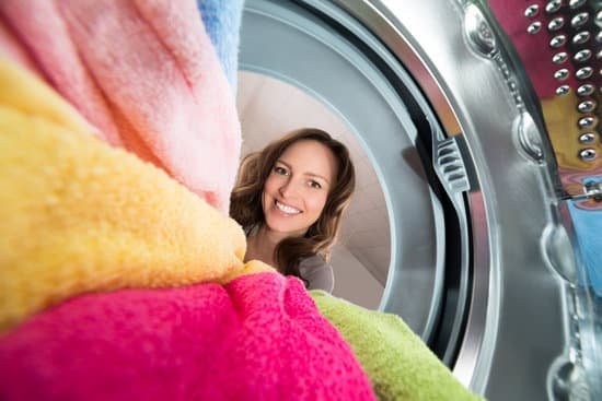 canva happy woman view from inside the washer MADarn0oQzw