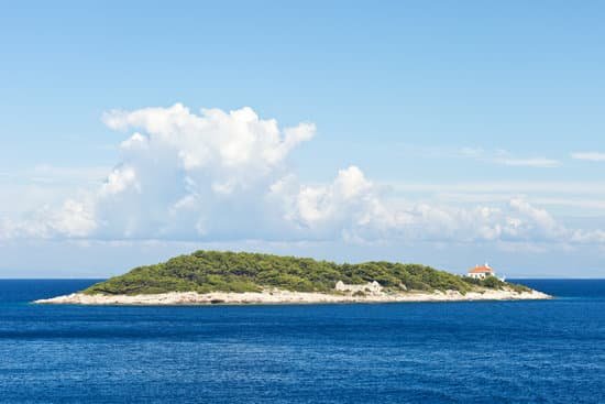 canva island MAC qRps488