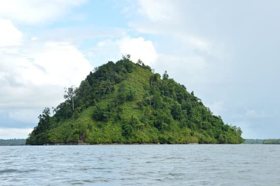 canva island MADAiHZV3pY
