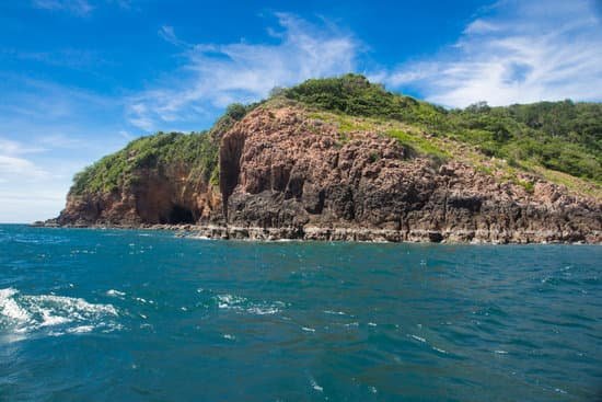 canva island MADBOvHCW74