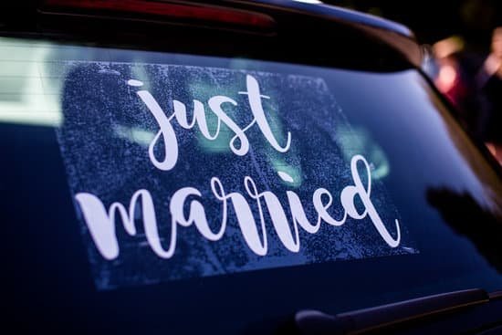 canva just married sticker