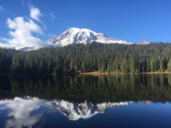 canva lake rainier reflection lake MADZUCBYPhY