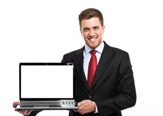 canva laptop MAC9VLzWw64