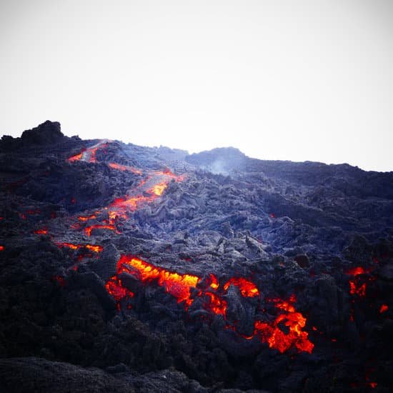 canva lava flow MADw4 tRfL4