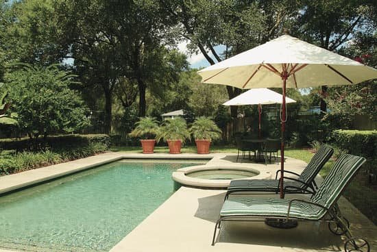 canva luxury pool MAC78u9 wCE