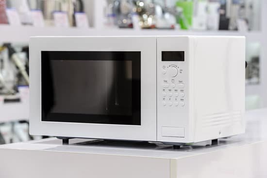 canva microwave oven in retail store MADBmHvlHGU