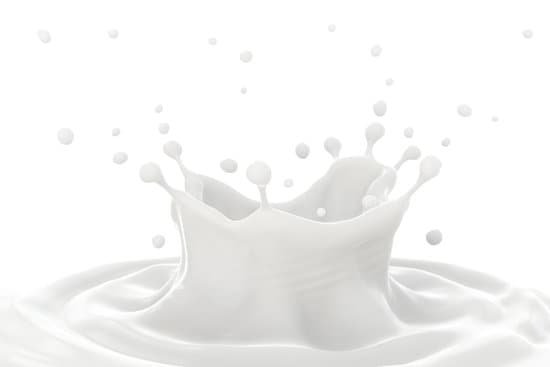 canva milk splash MAC8jbUPEJ8