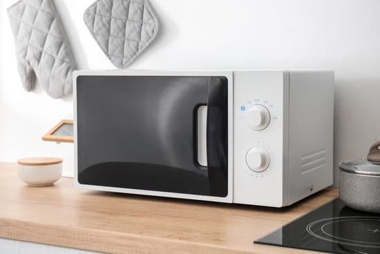 canva modern microwave oven in kitchen MAEGCdnVIl8