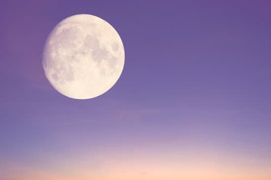 canva moon