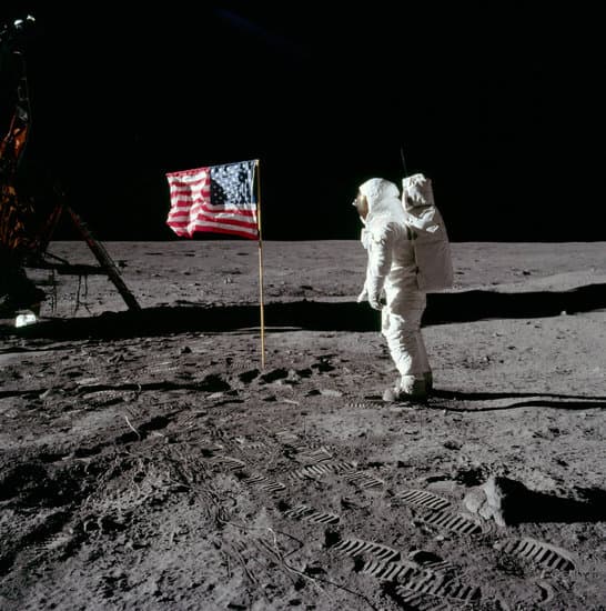 canva moon landing MAEFj5tIV6o