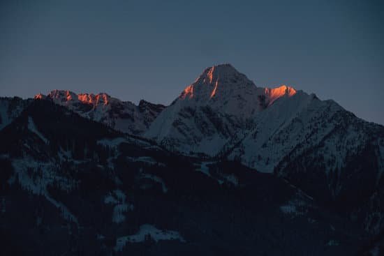 canva mountain sunset view during winter MADUiYGTk s