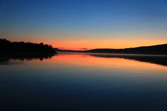 canva night MAC5z5