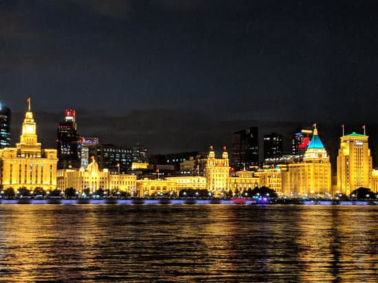 canva night MADsq8RTy2o