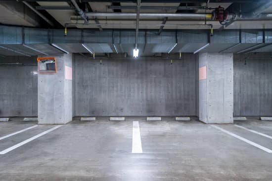 canva parking garage underground MADar9ipoSA