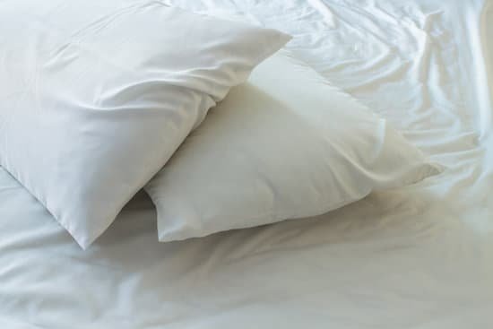 canva pillows on bed MADarHljavo