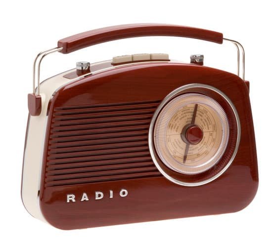 canva retro radio MADBmFP4MH4